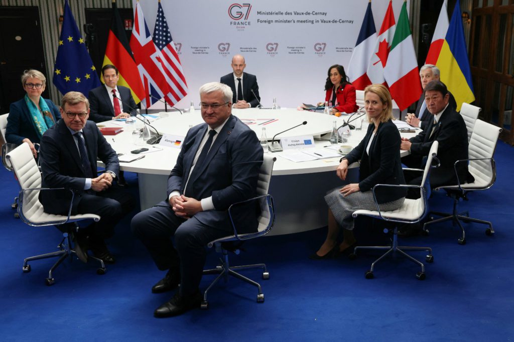G7 foreign ministers demand end to civilian attacks in Iran