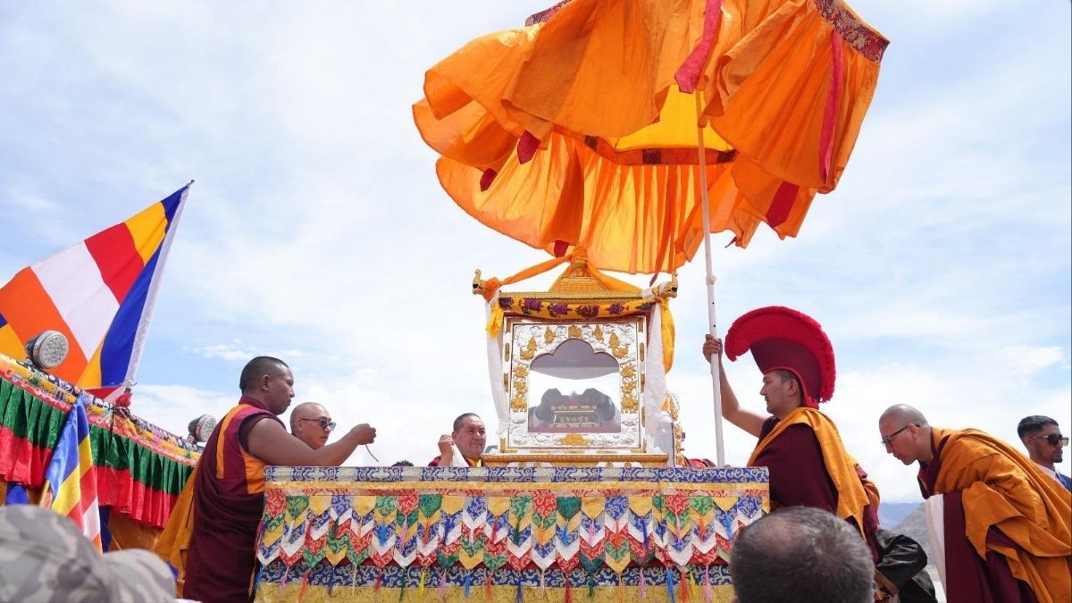 Buddhist monks venerating Piprahwa relics of Lord Buddha in Ladakh